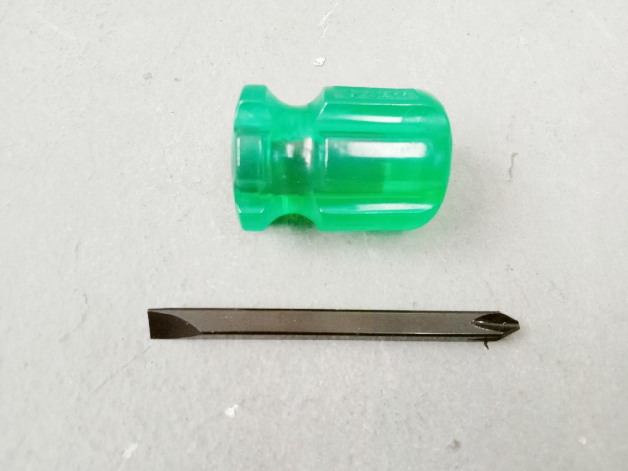 ไขควงสลับหัวโต ( + , - )