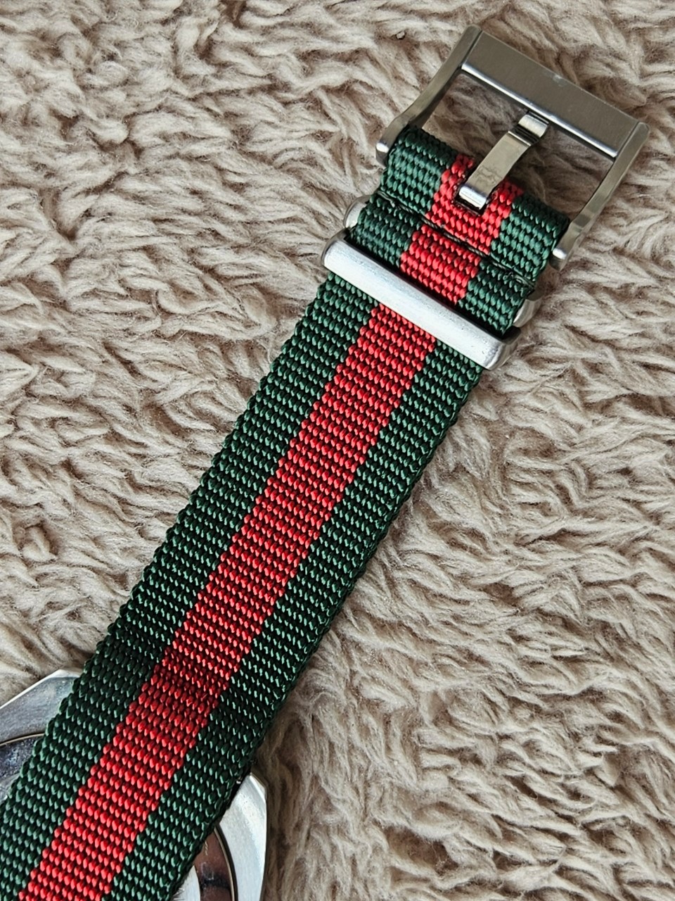 Gucci GG2570 Watch 41มม.