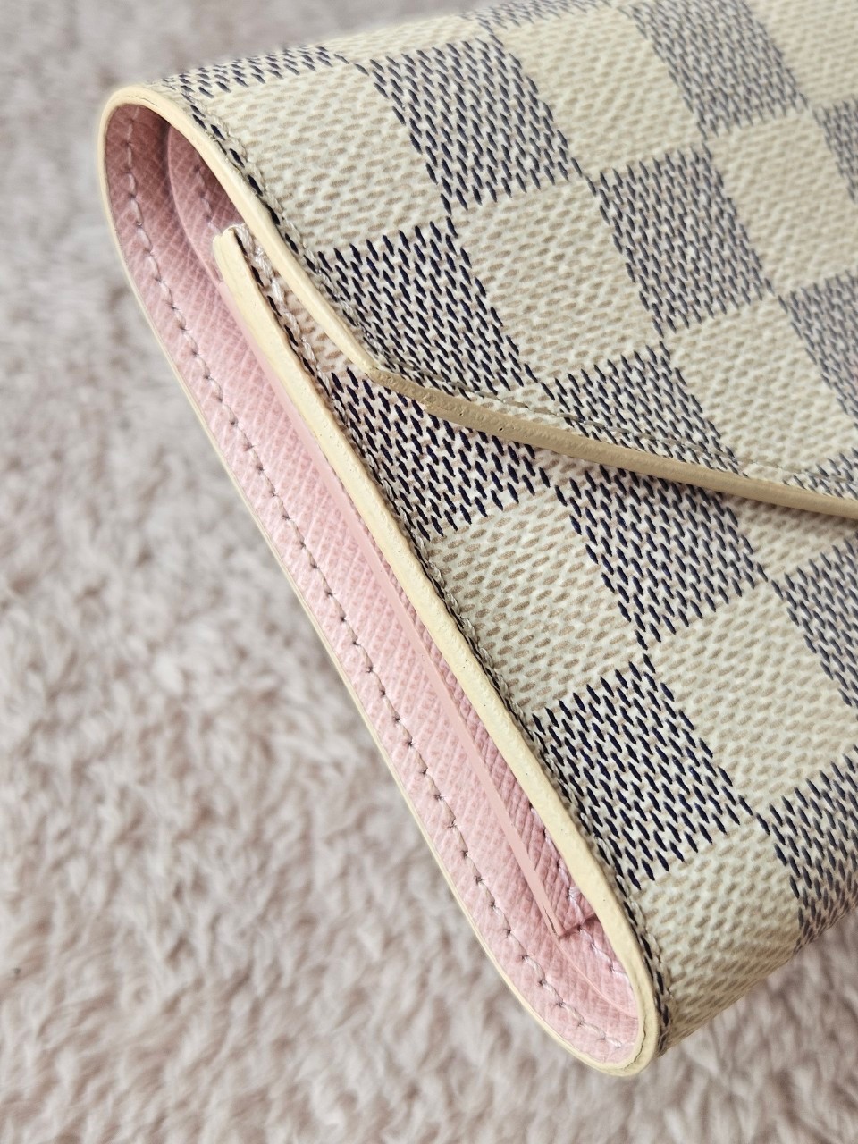 LV Victorie Azur ปี21 microchip