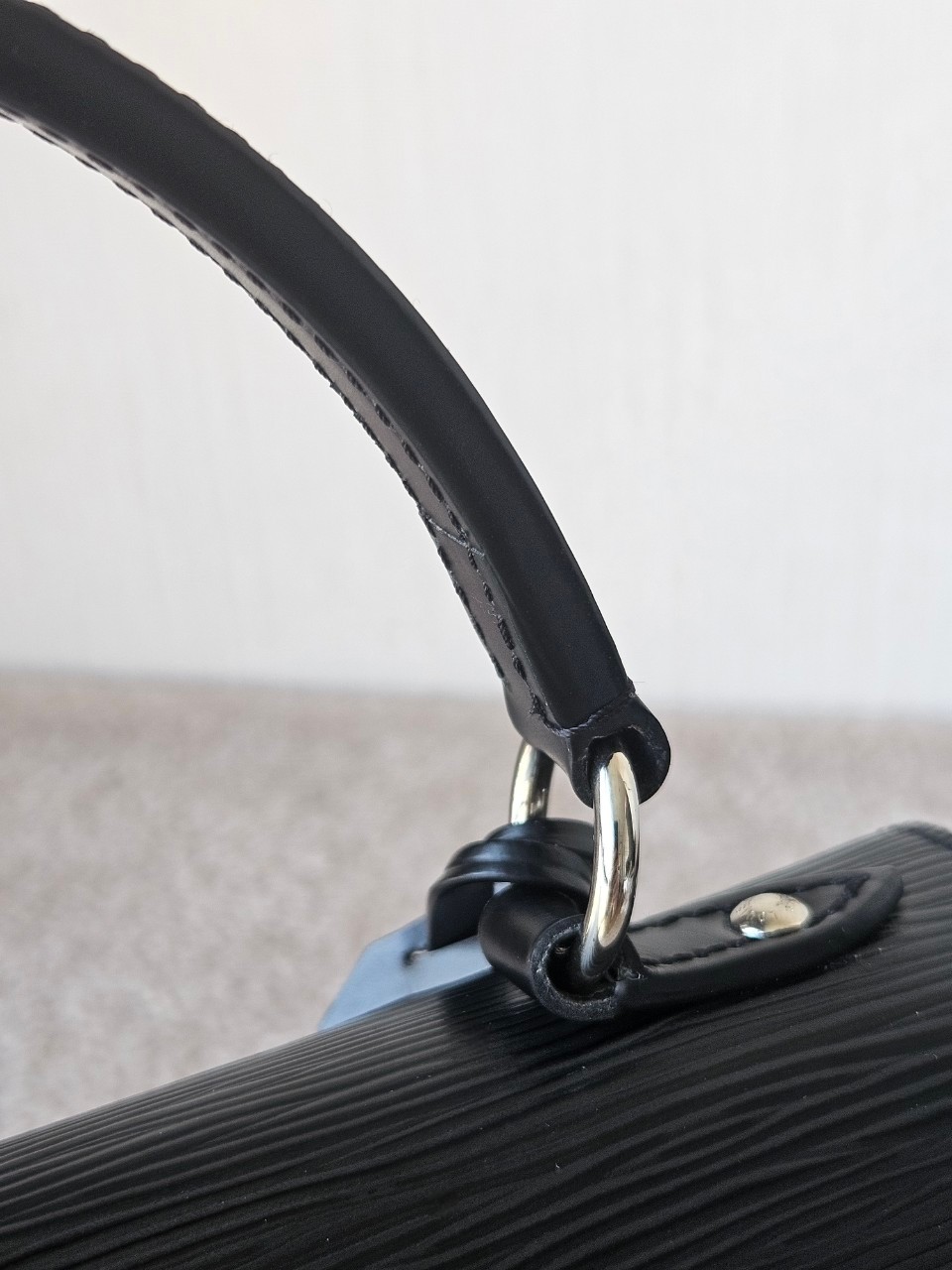 LV M41312 Cluny BB EPI microchip