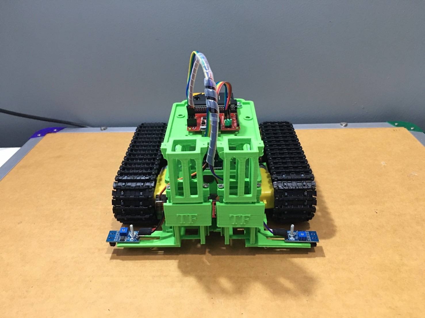 หุ่นยนต์ระดับสูง รุ่นใหม่ 2024 ปรับขนาดเล็กลง บอร์ด ไมโครบิต (แบบประกอบเสร็จ)