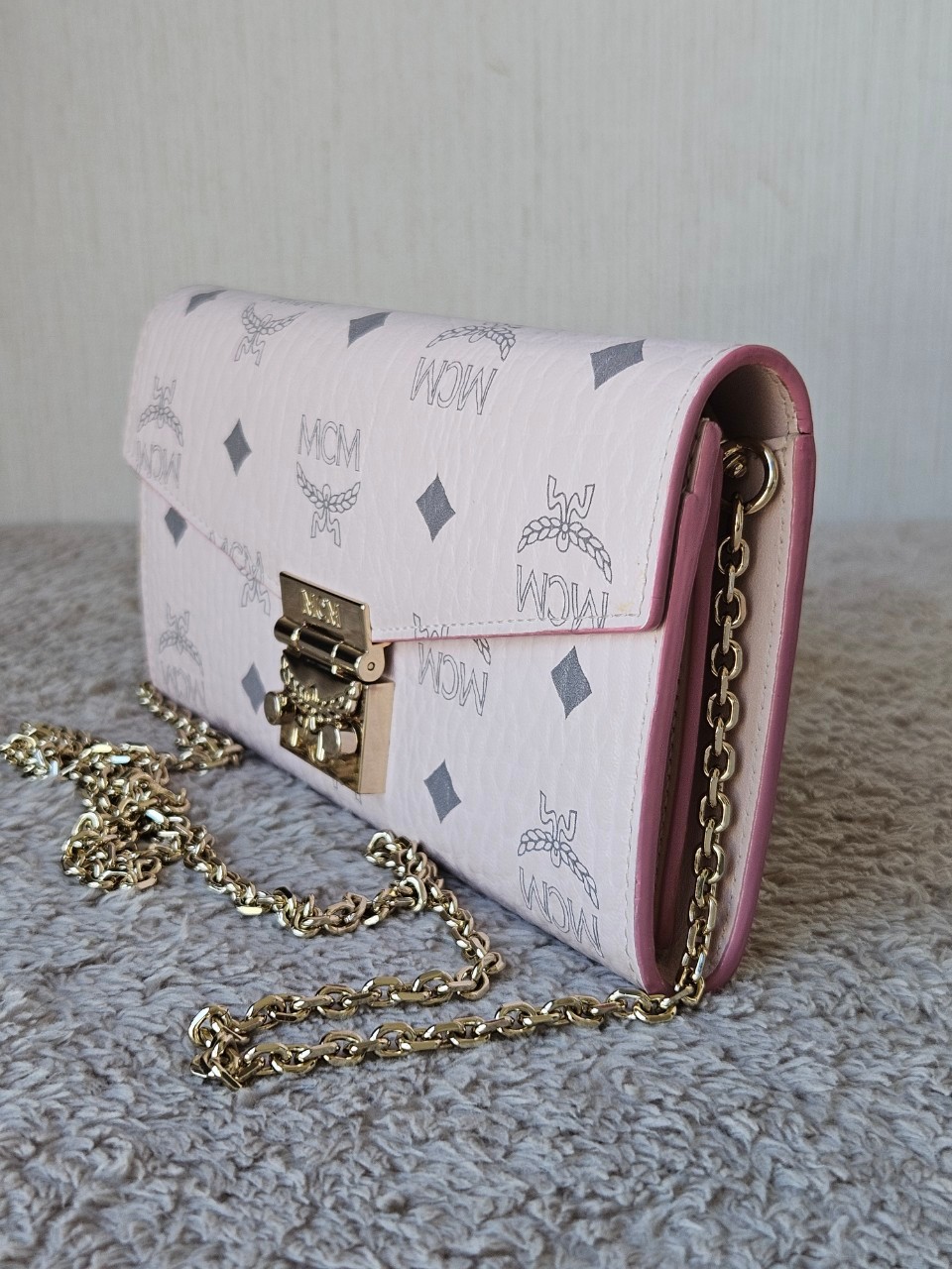 MCM Tracy Crossbody Wallet Pink