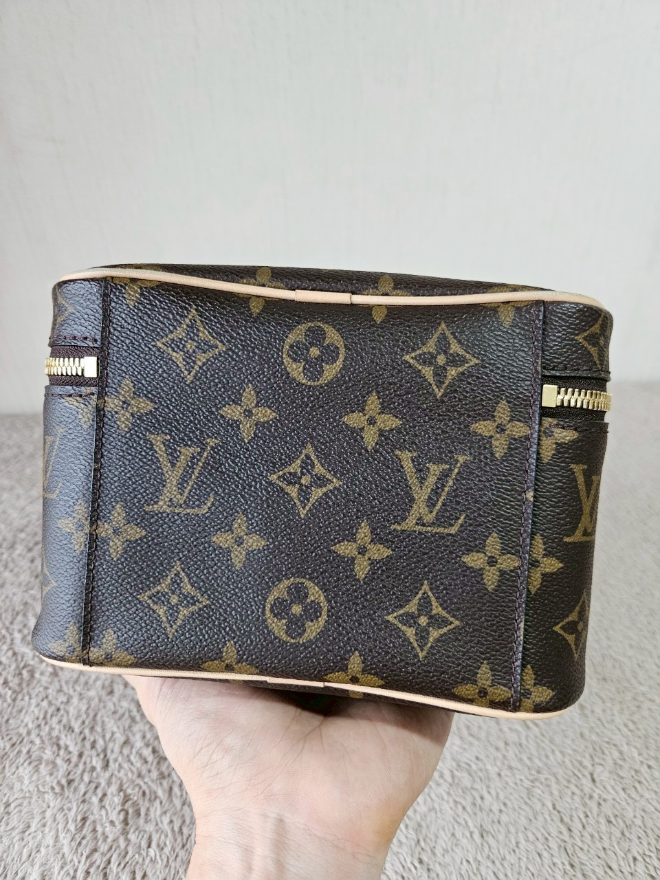 LV Nice Mini Microchip