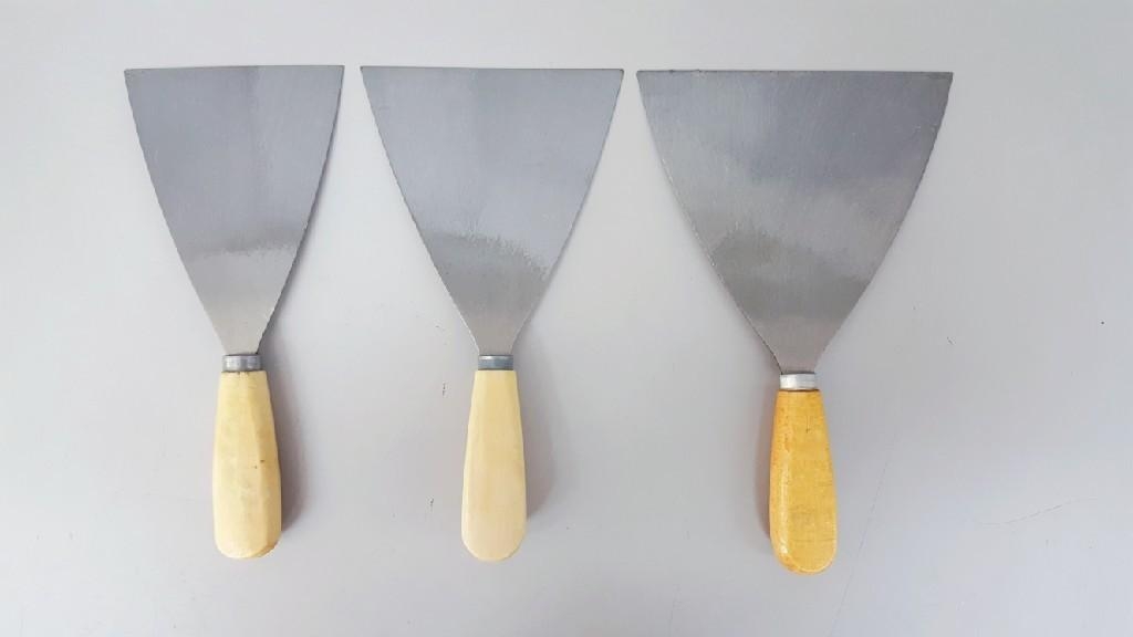 เกียงโป้วสีรุ่นประหยัด (คละสี) ด้ามไม้/ด้ามพลาสติก