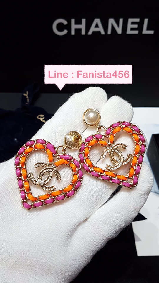 ต่างหู Chanel Earring ต่างหูชาแนลห้อยหัวใจหนัง