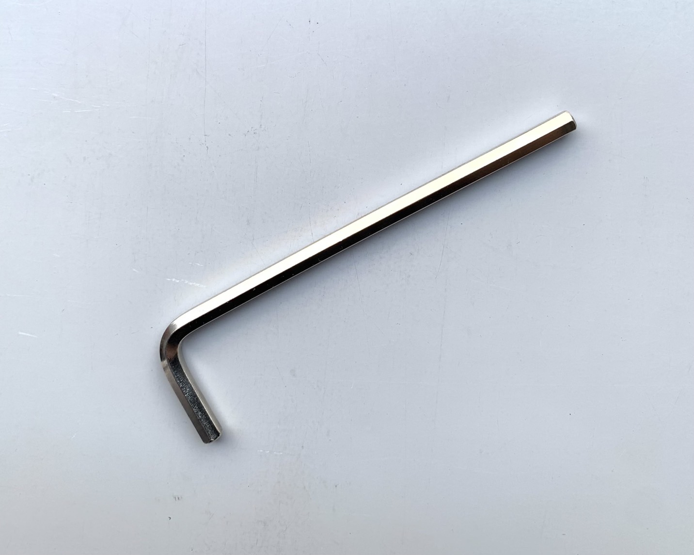 กุญแจหกเหลี่ยม หัวตรง Solo