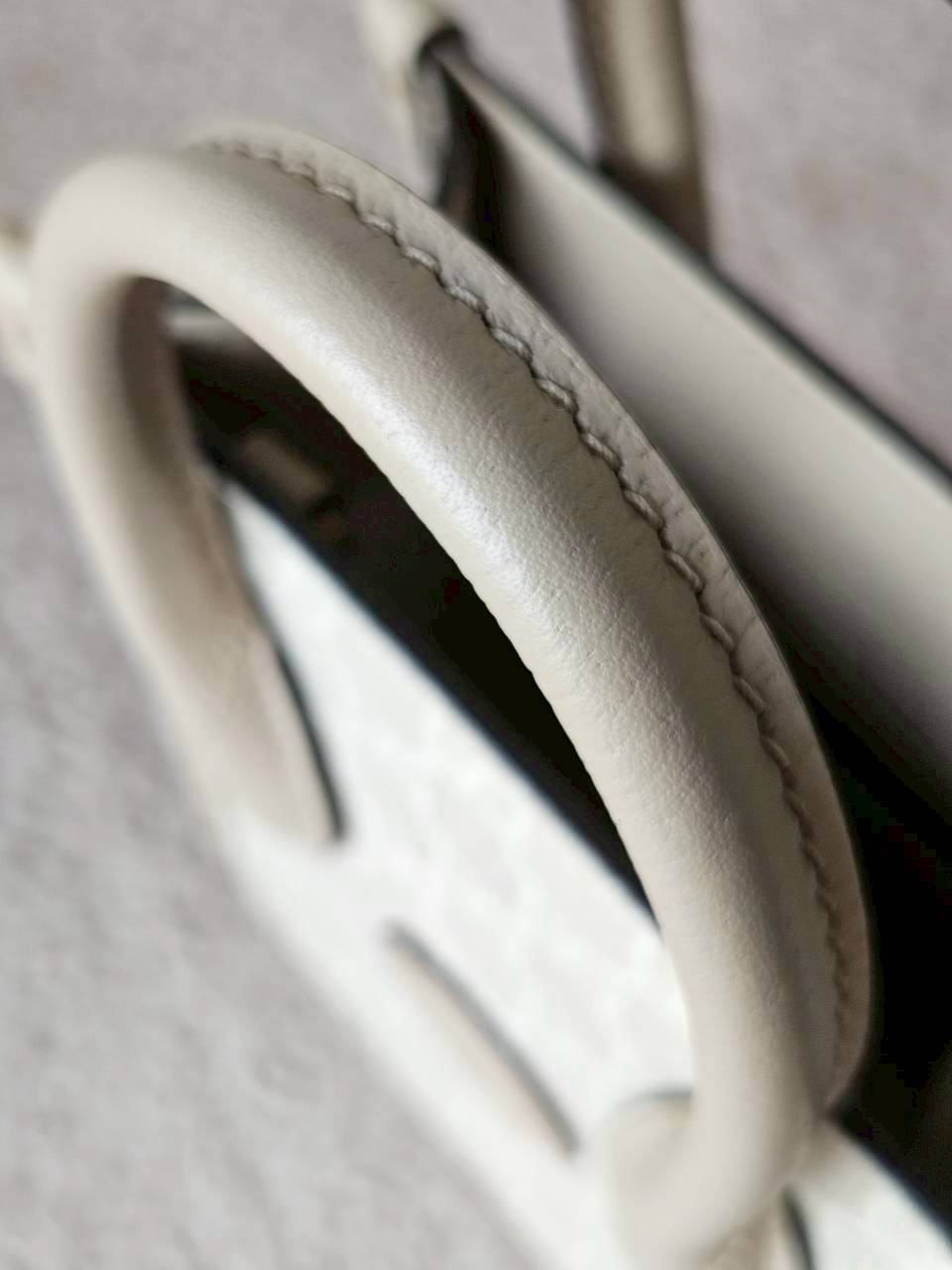 Gucci Mini Tote Interlocking Beige