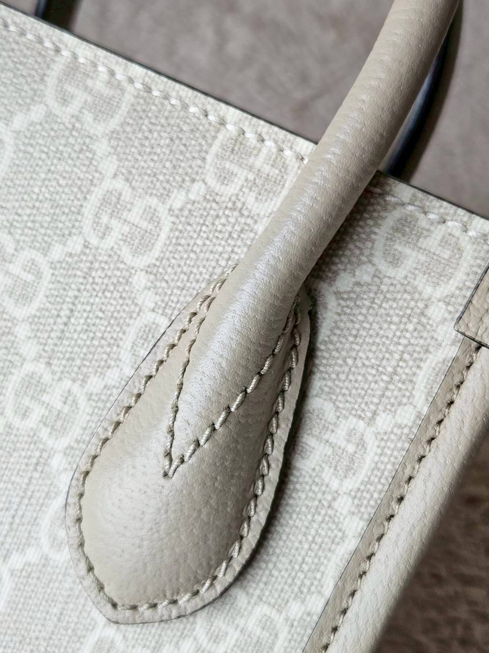 Gucci Mini Tote Interlocking Beige