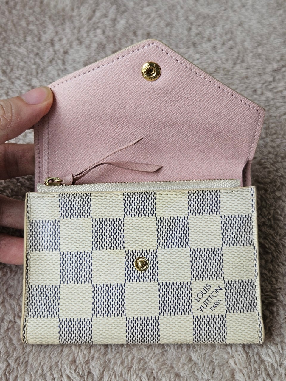 LV Victorie Azur ปี21 microchip