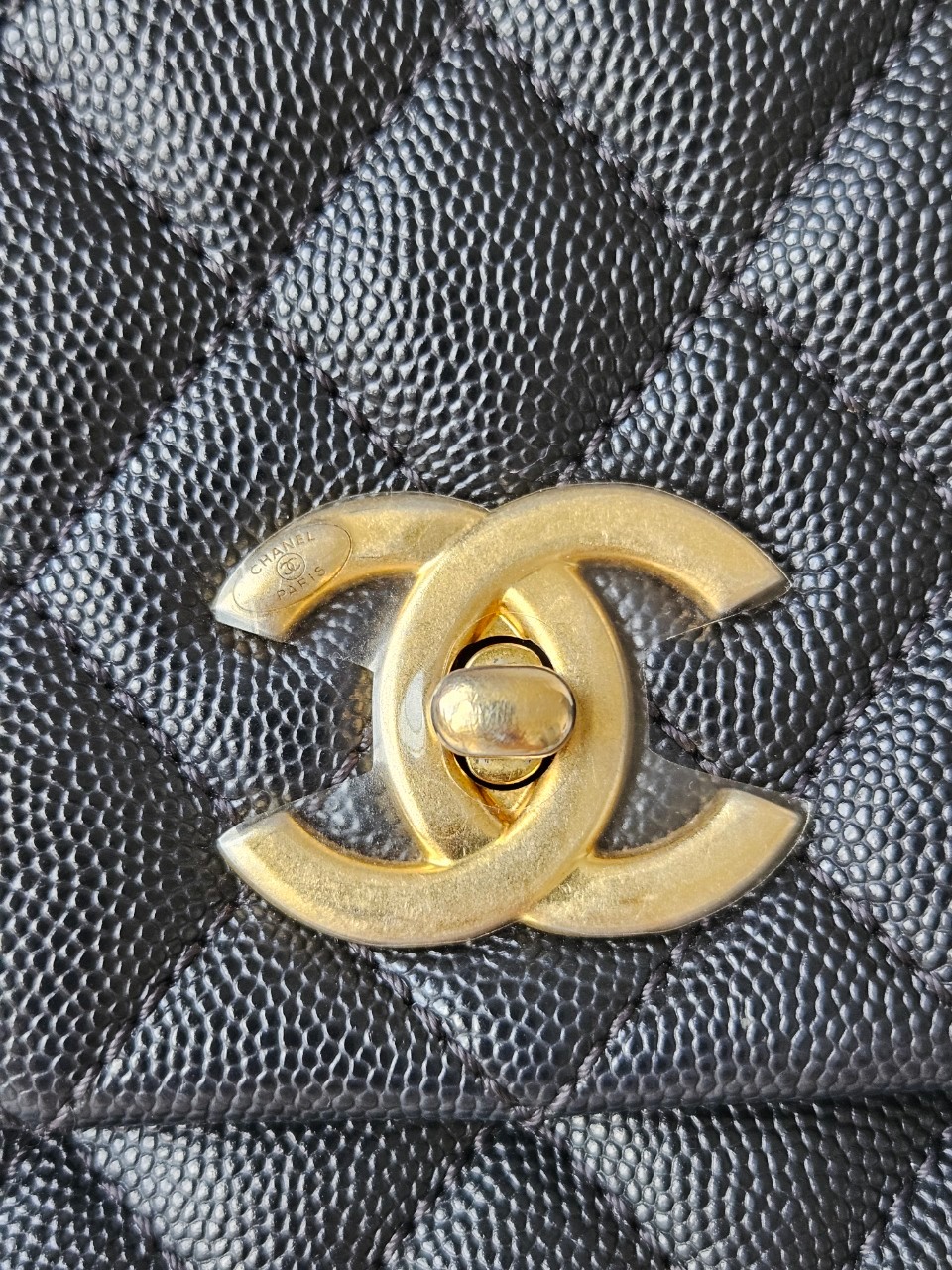 Chanel Coco 10.5 Caviar Lizard holo26