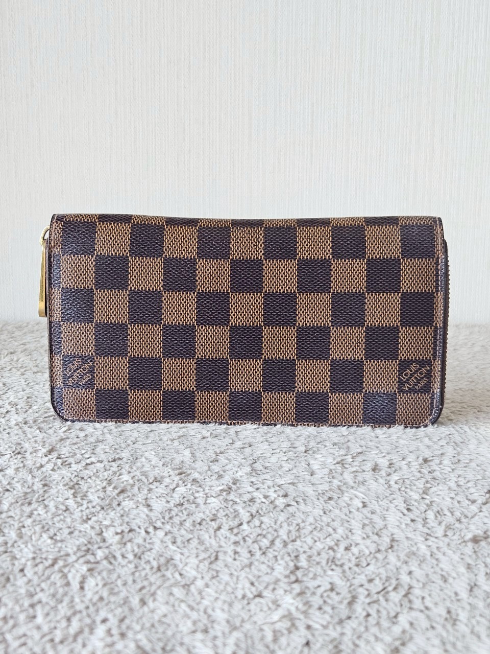 LV Zippy Damier
