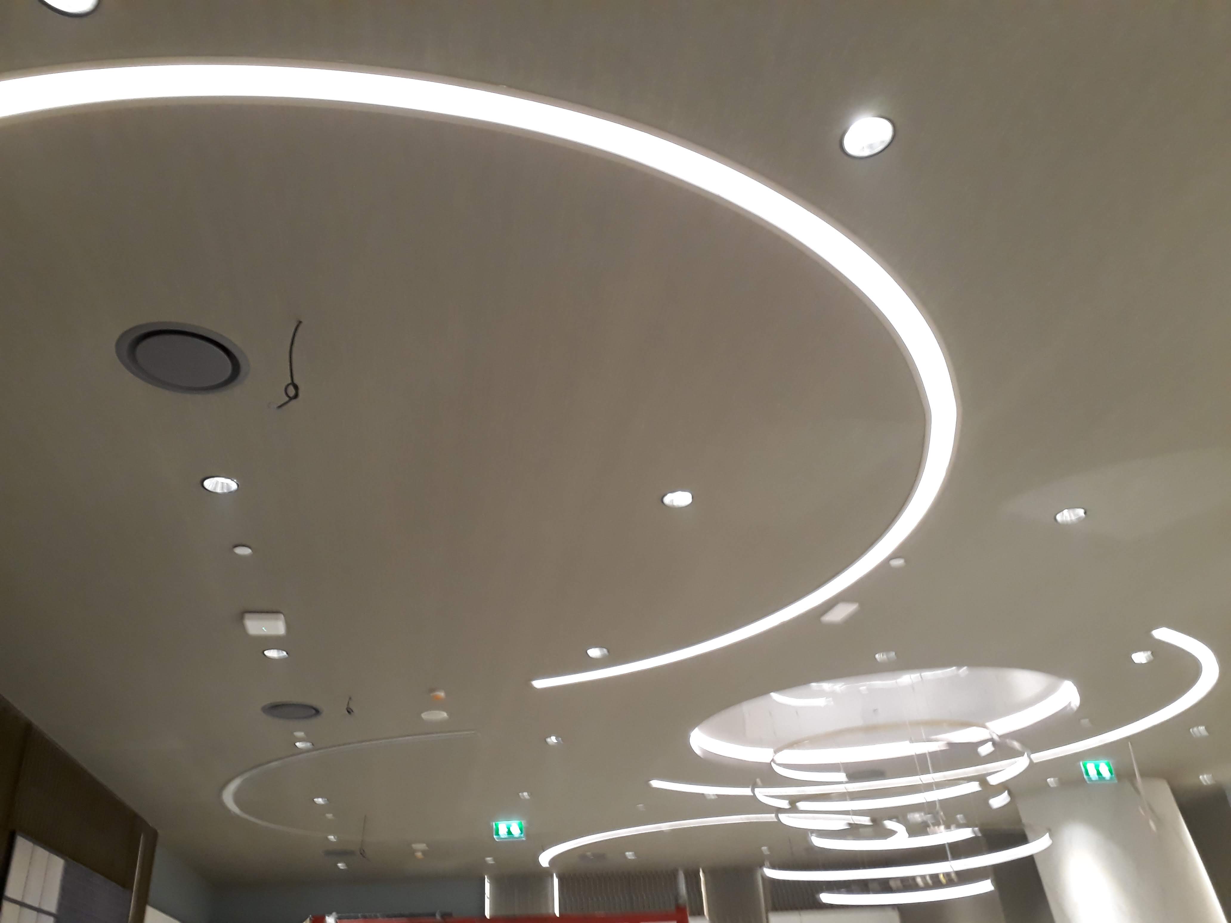 งานติดตั้งอะคริลิคฝ้า ออกแบบ ผลิต ติดตั้ง ตกแต่งบริษัทห้างร้านโรงงาน ราคาโรงงาน