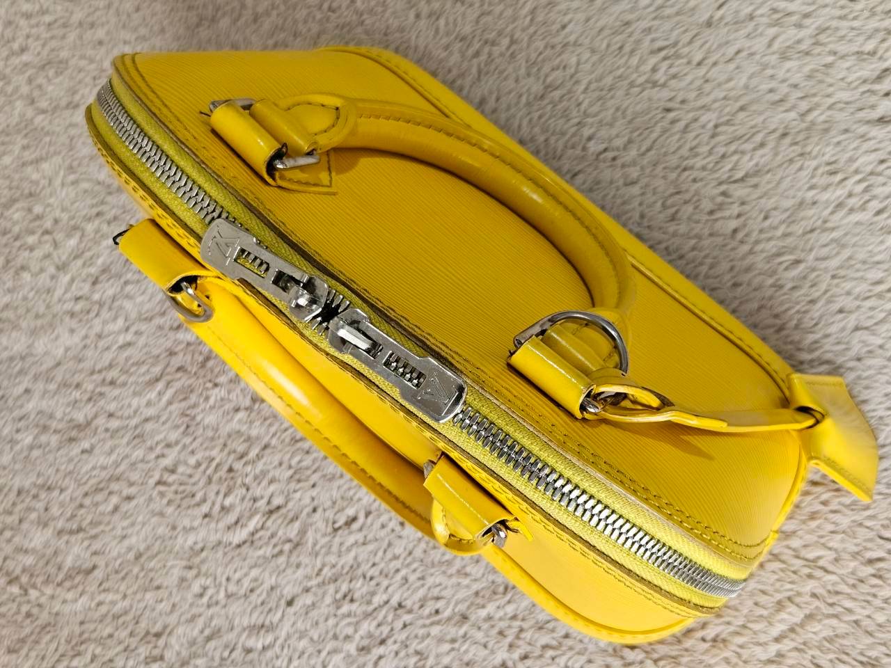 LV Alma BB EPI สีเหลือง