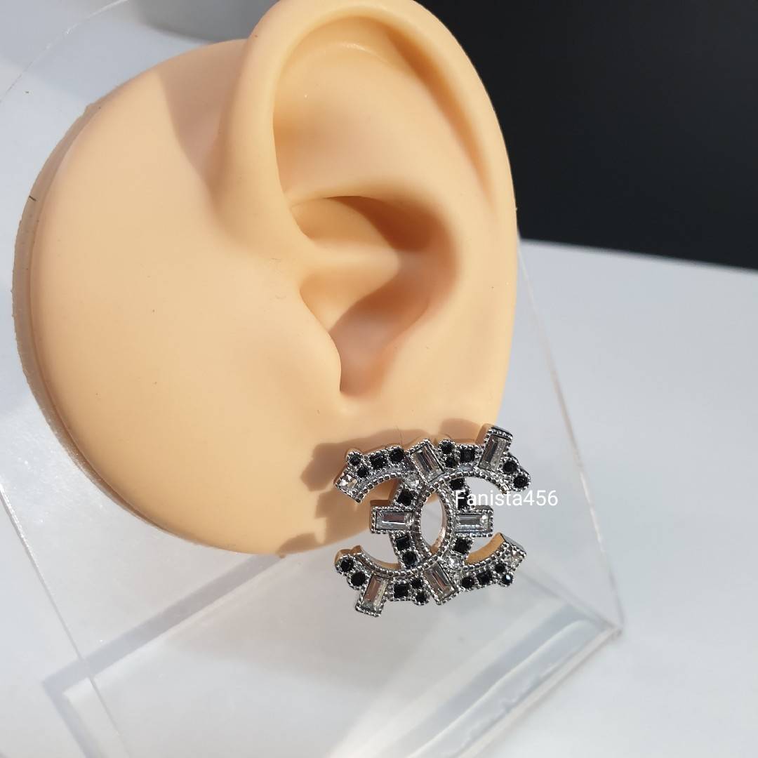ต่างหู Chanel Earring ต่างหูชาแนล ต่างหู Chanel ติดหู งาน Hi end