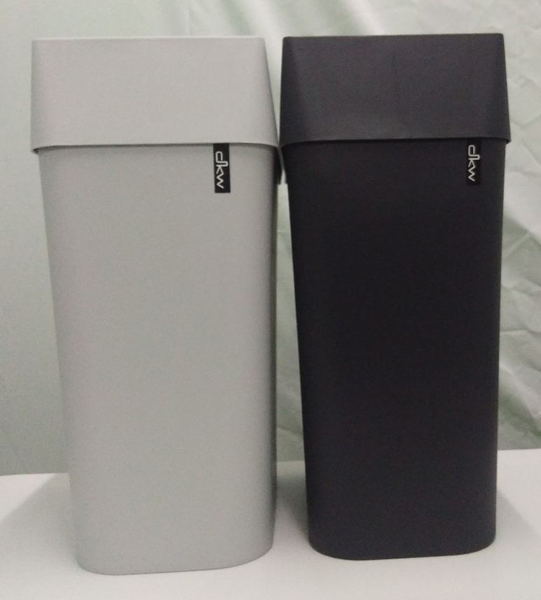 ถังขยะทรงเหลี่ยม ฝาสวิง 18 ลิตร