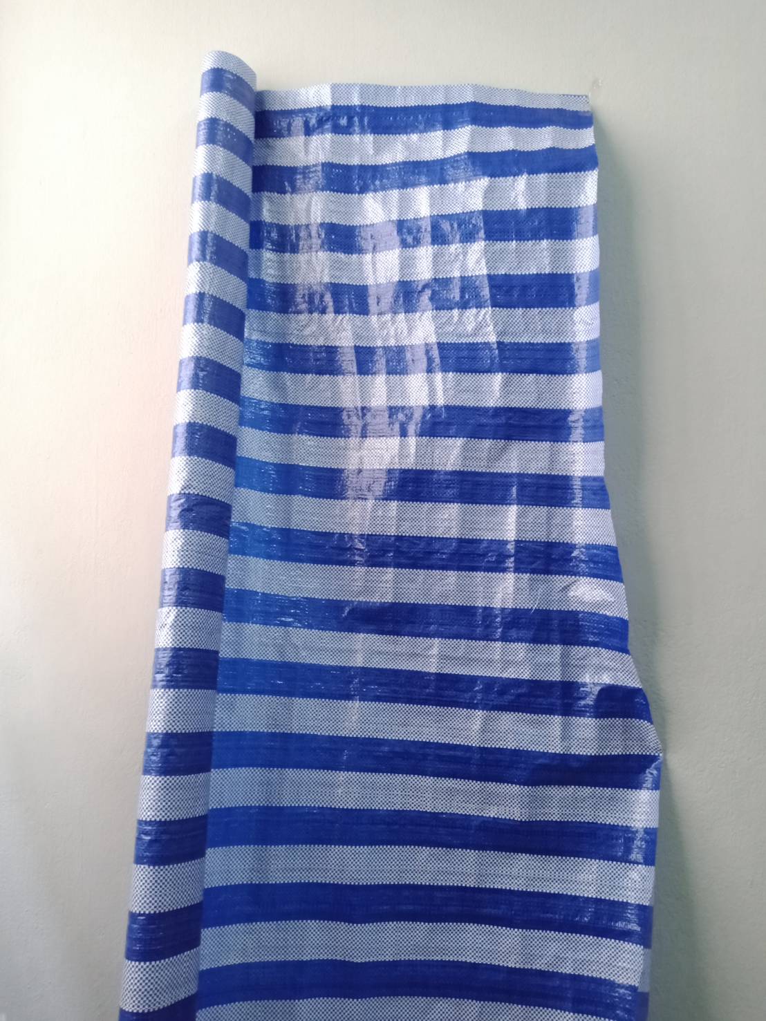 ผ้าฟางแบบม้วน 72"*27 หลา