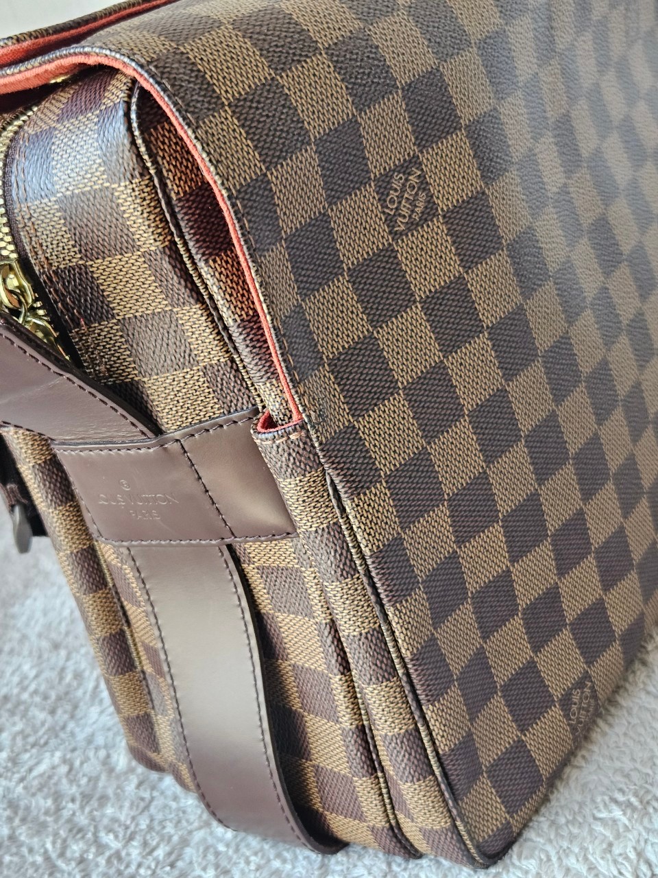 LV Naviglio Damier dc04