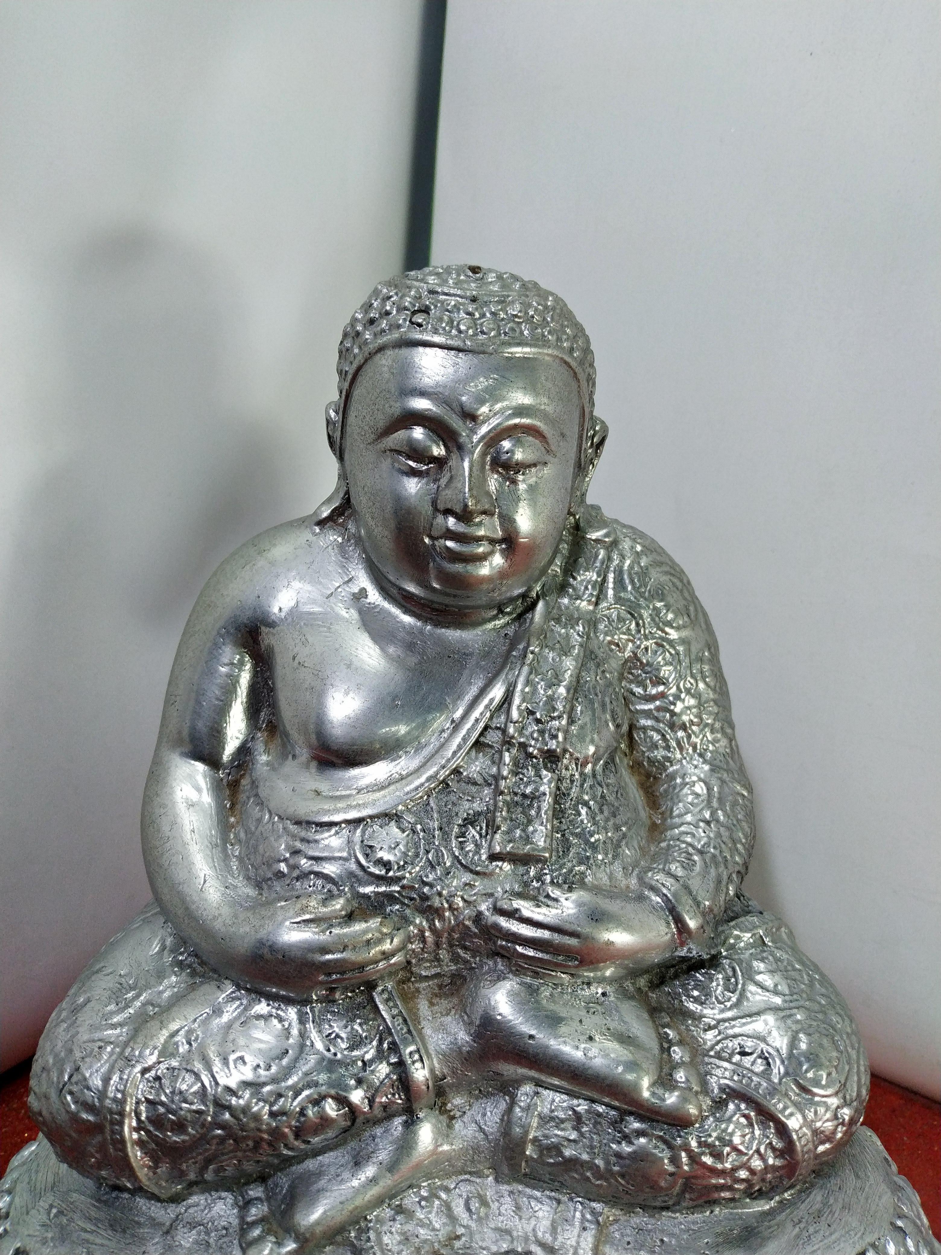 พระสังกัจจายน์ ปางอุ้มทรัพย์ หน้าตัก ๕ นิ้ว เนื้อสำริดเงินยวง