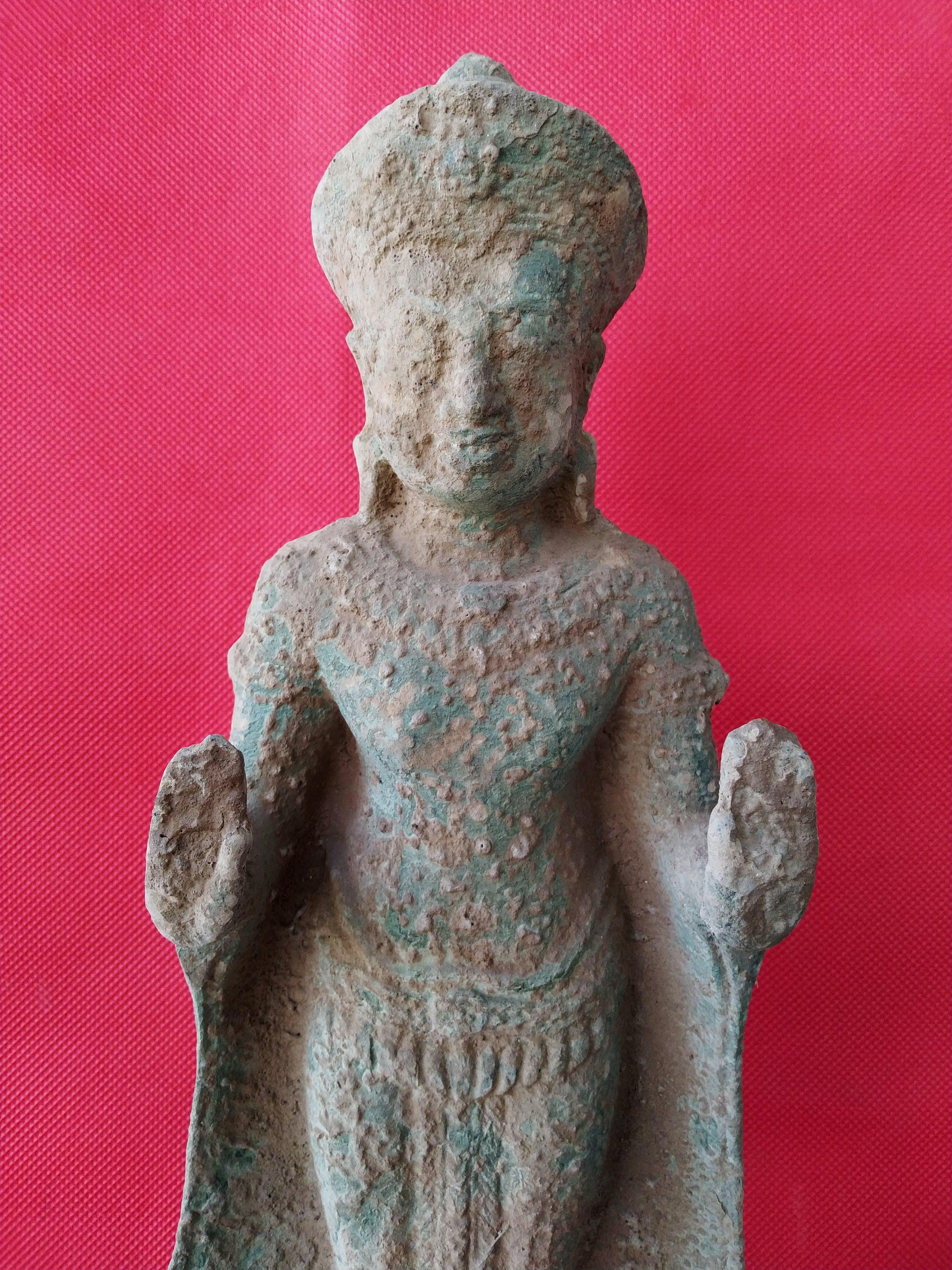 พระลพบุรียืนสวมหมวกชีโป ปางห้ามสมุทร สูง19นิ้ว