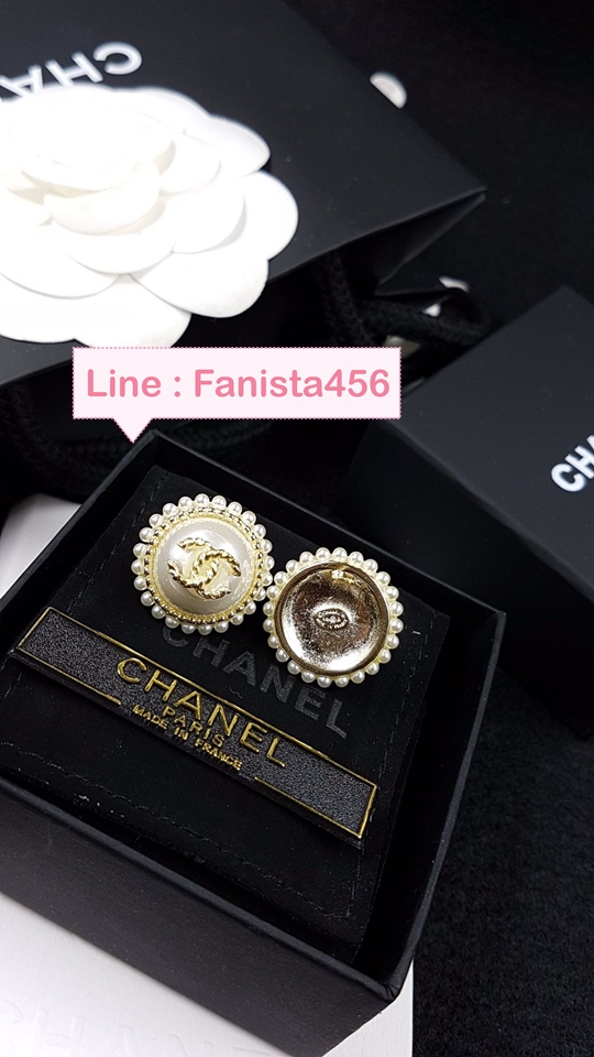 ต่างหู ชาแนล Chanel Earring ต่างหูชาแนลมุก (สีทองอ่อน)
