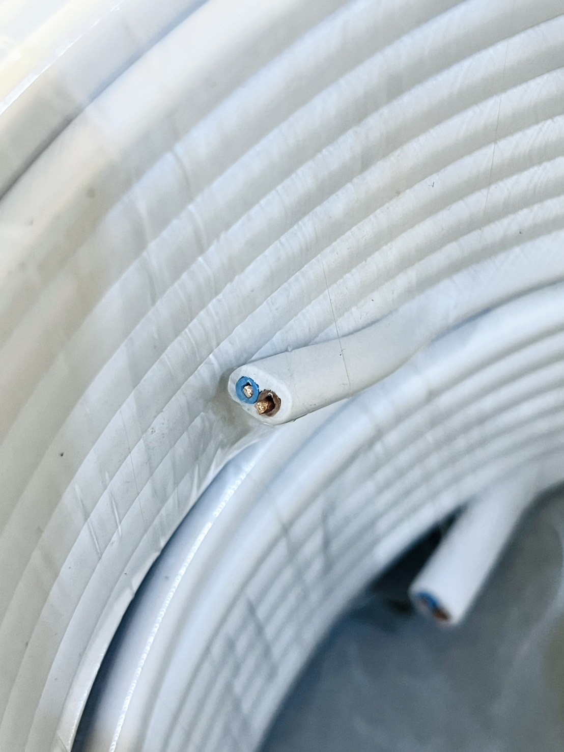 สายคู่สีขาว VAF (ขด30เมตร) ไทยยูเนี่ยน