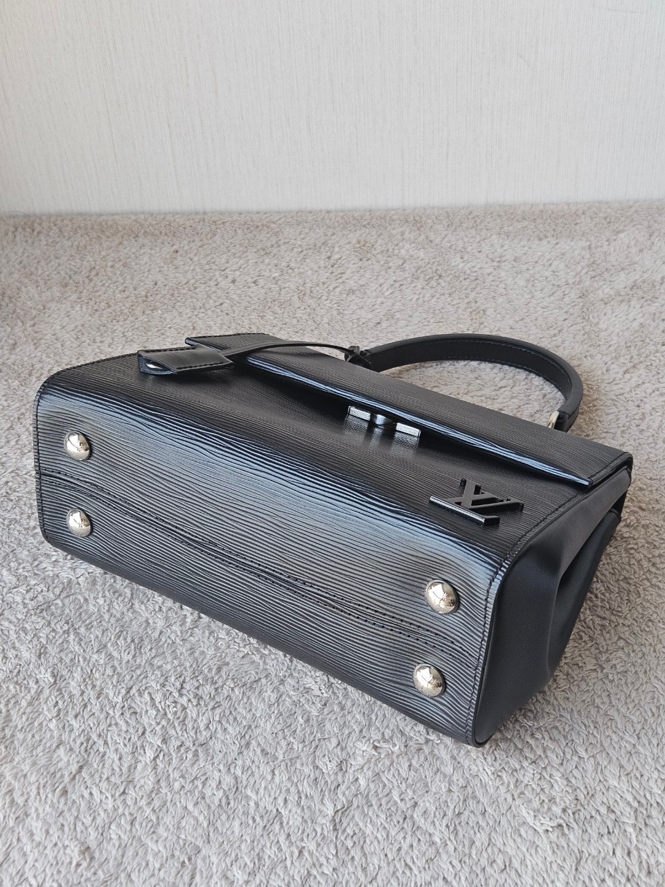 LV M41312 Cluny BB EPI microchip