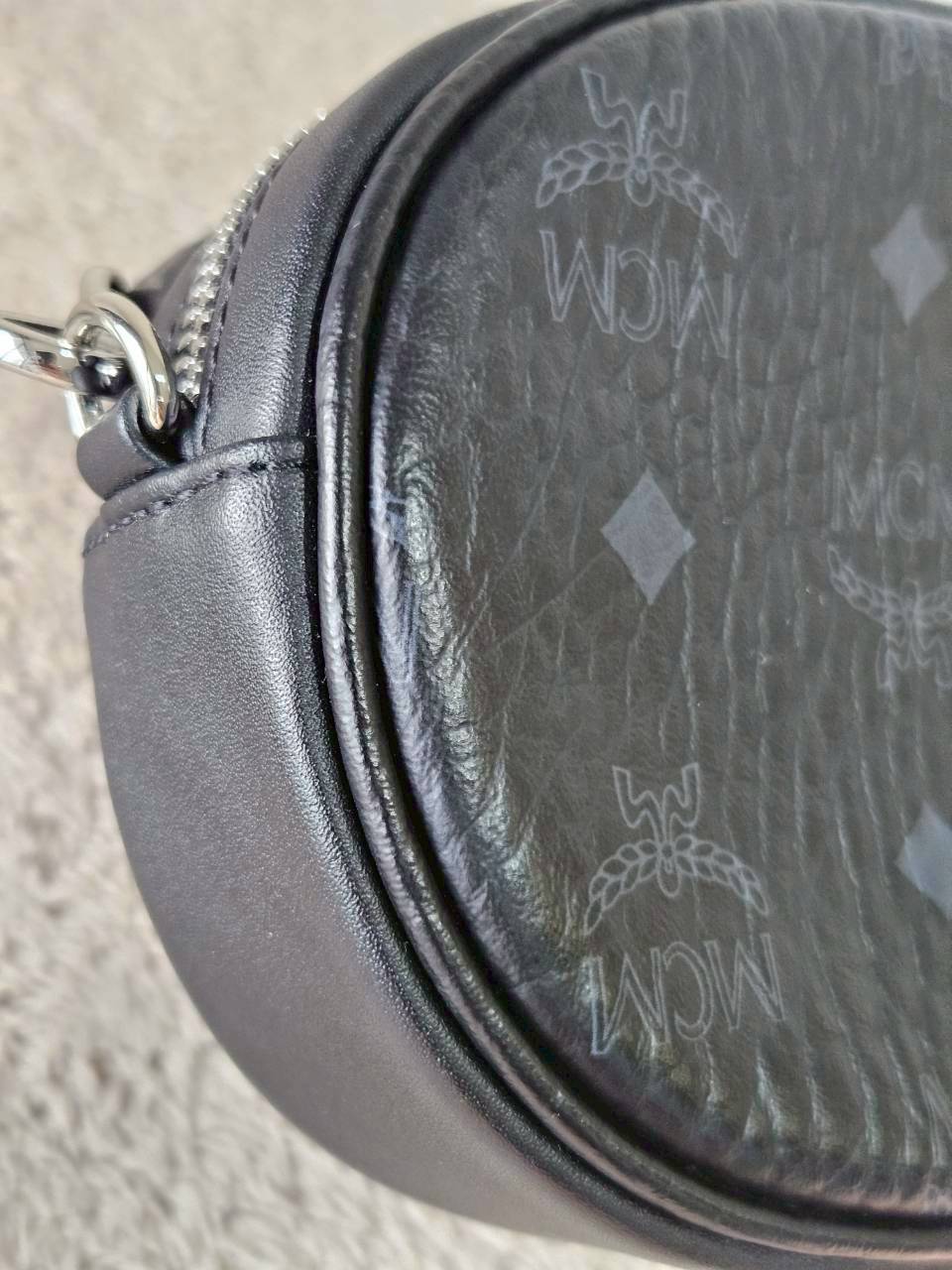 MCM Essential Pouch Orginal Black White