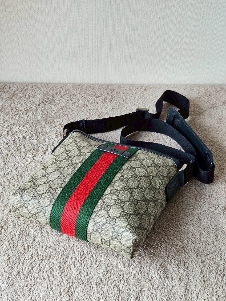 Gucci Web Messenger Supreme