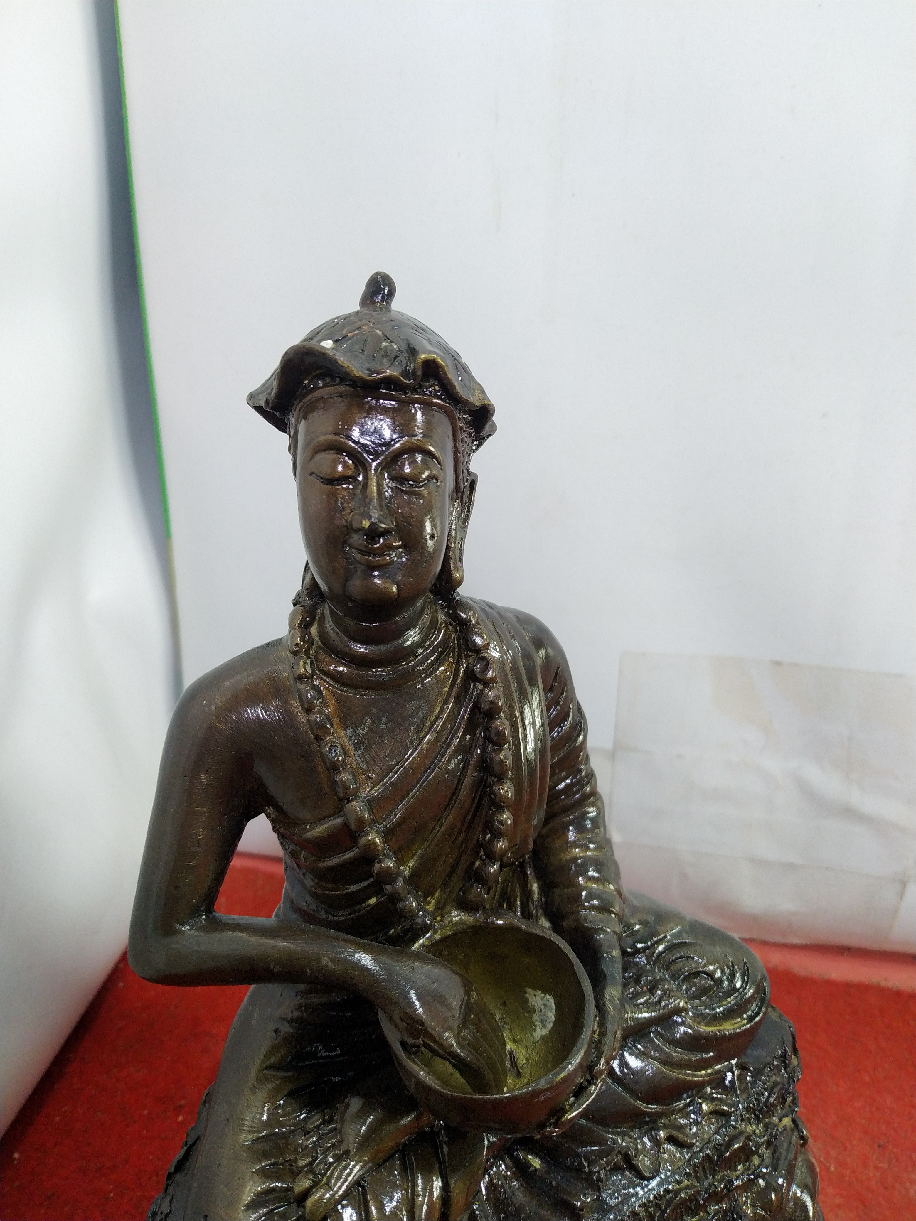 พระอุปคุต ปางจกบาตรหยุดตะวัน ฐาน 6 นิ้ว ด้านหลังลายมังกร