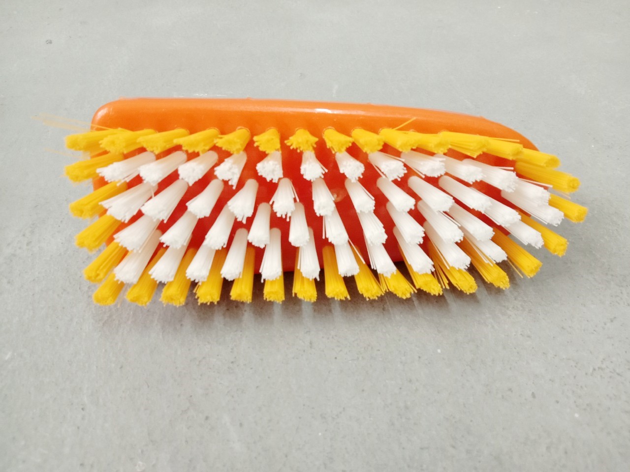 แปรงเตารีด ขนไนล่อน คละสี