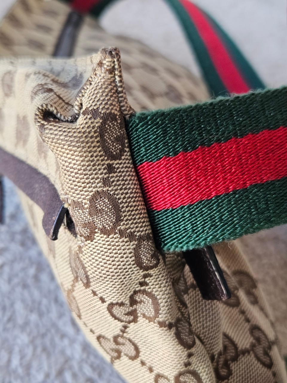 Gucci GG Canvas Beltbag