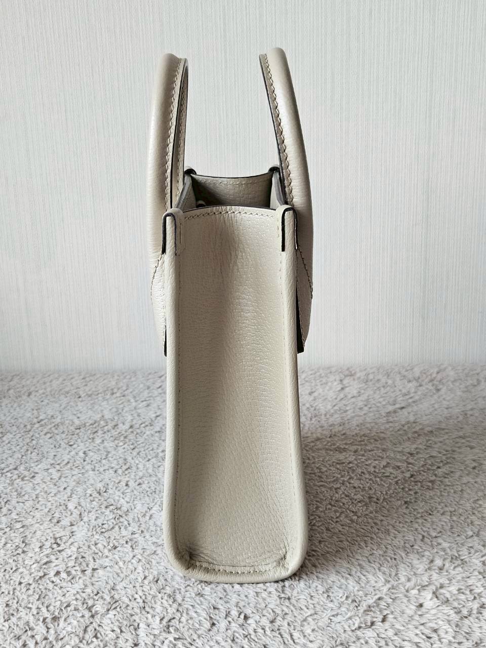 Gucci Mini Tote Interlocking Beige