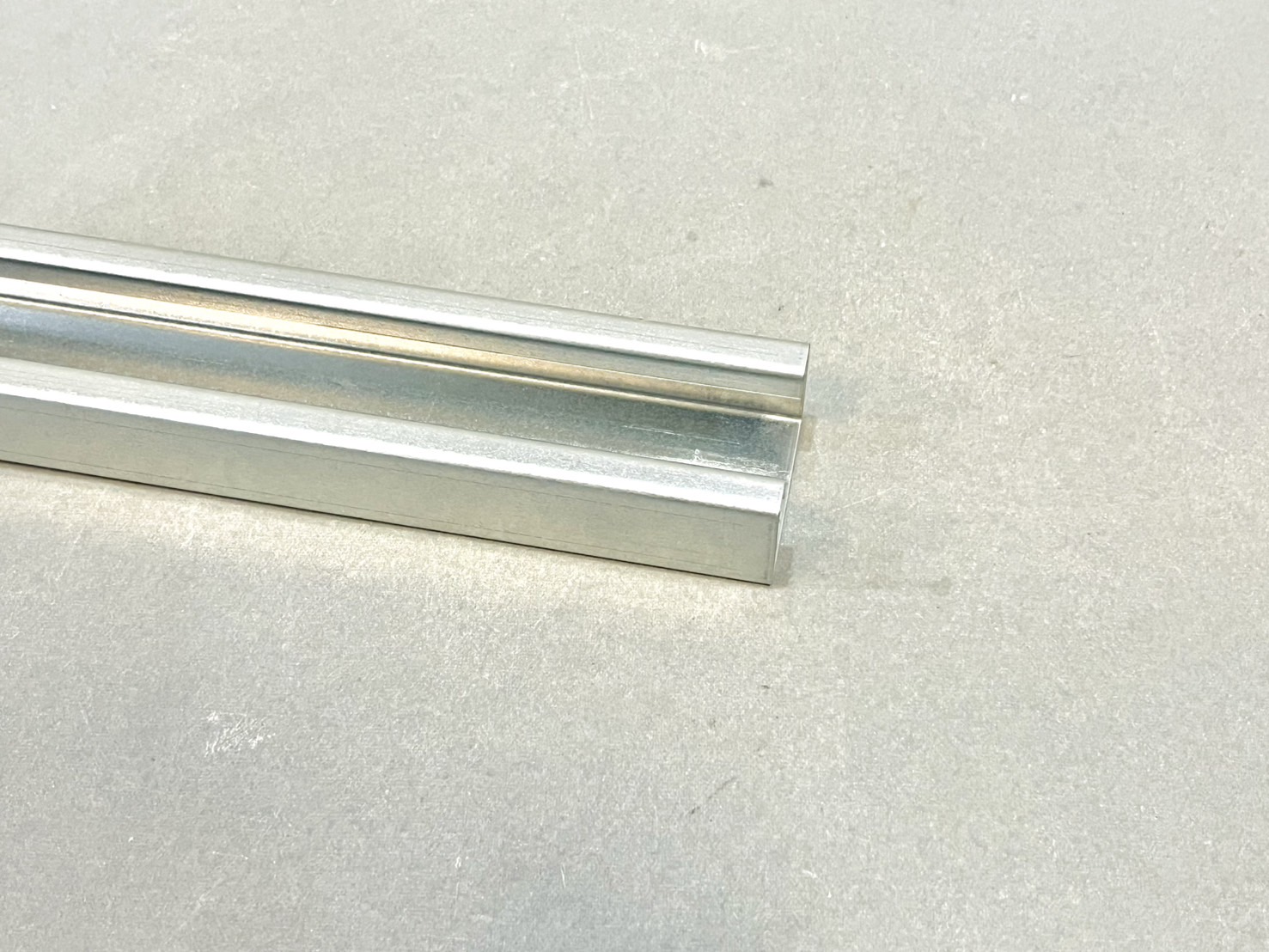 รางตัว C ตื้น 40x1200x25มิล