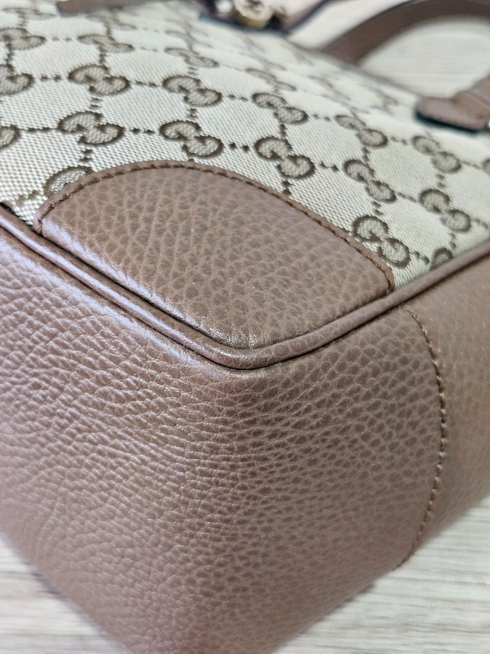 Gucci Bree Tote สีน้ำตาล