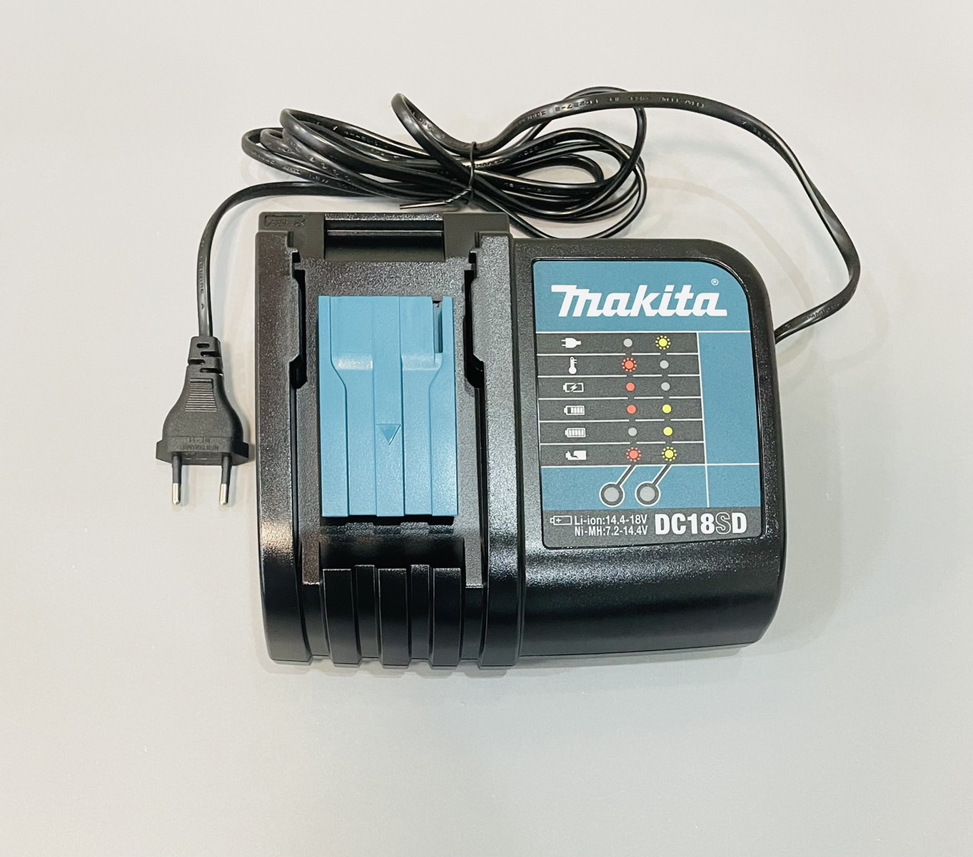 บล็อกไร้สาย 1/2" DTW190SF1J MAKITA