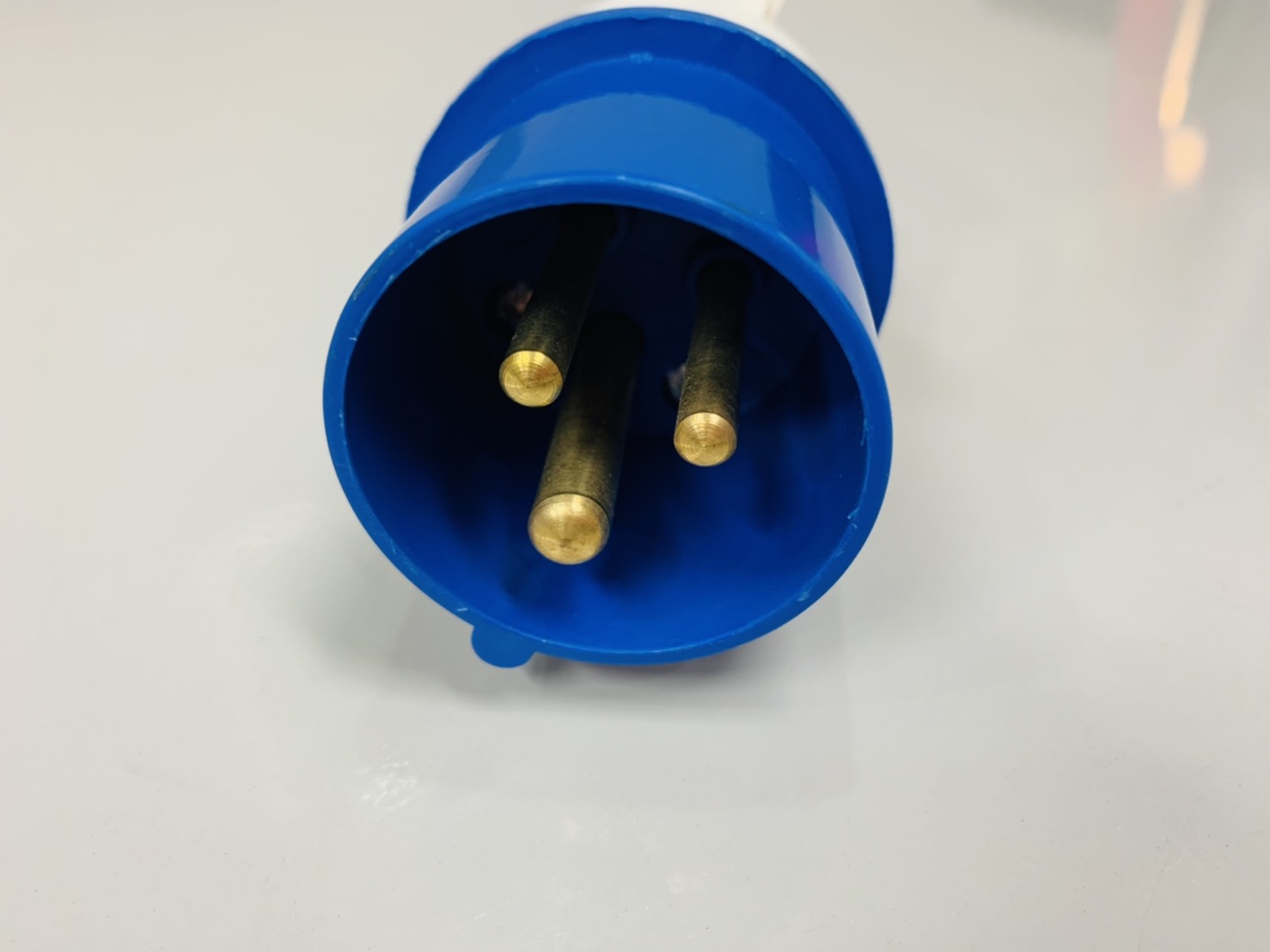 พาวเวอร์ปลั๊ก ตัวผู้ 3ขา 16A P1-013-6h Sumo