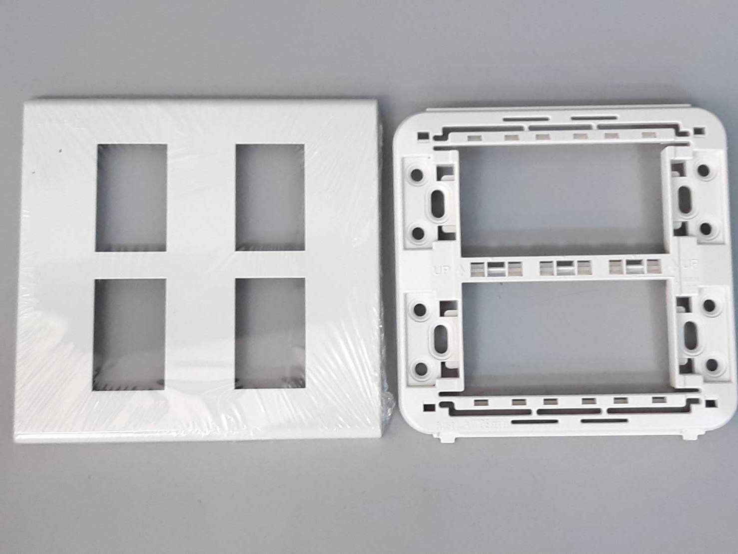 ฝา 4 ช่อง รุ่นใหม่ ช้าง