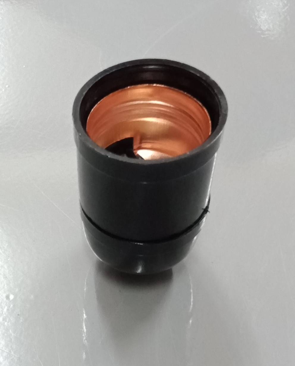 ขั้วห้อยเกลียว ดำ E27-N