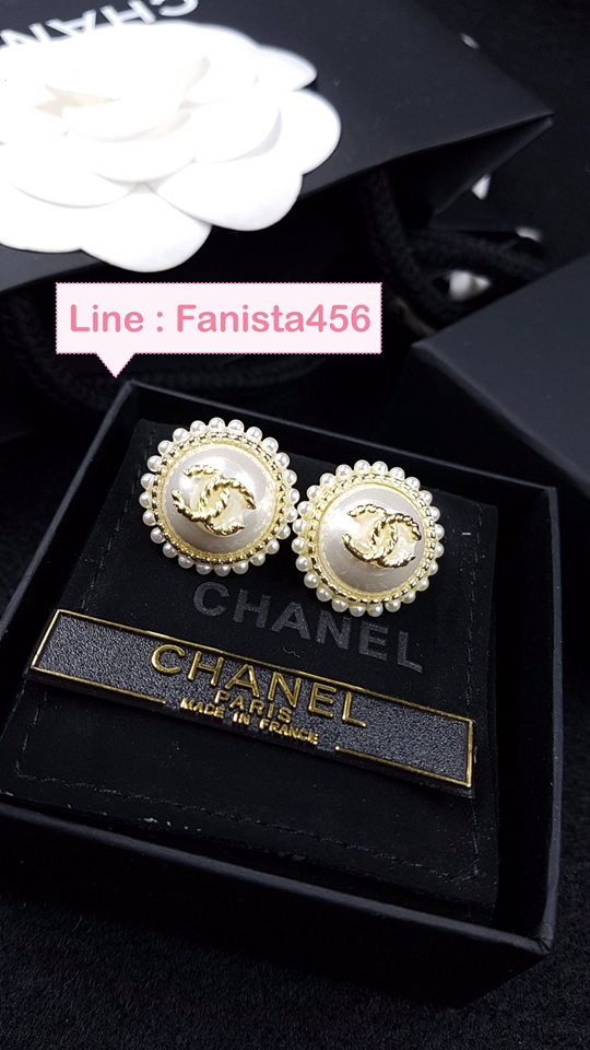 ต่างหู ชาแนล Chanel Earring ต่างหูชาแนลมุก (สีทองอ่อน)
