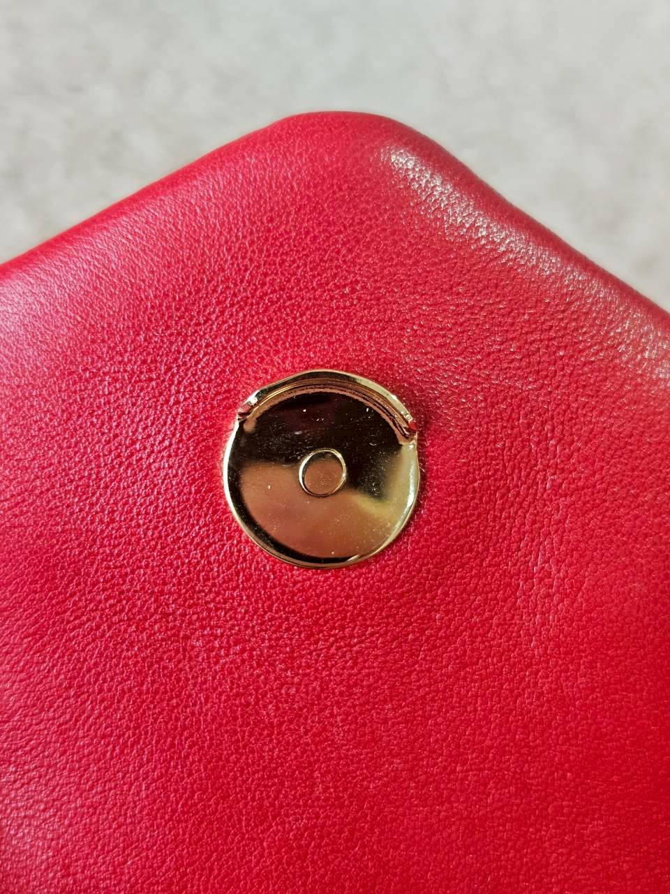 YSL Toy Puffer Mini Bag สีแดง