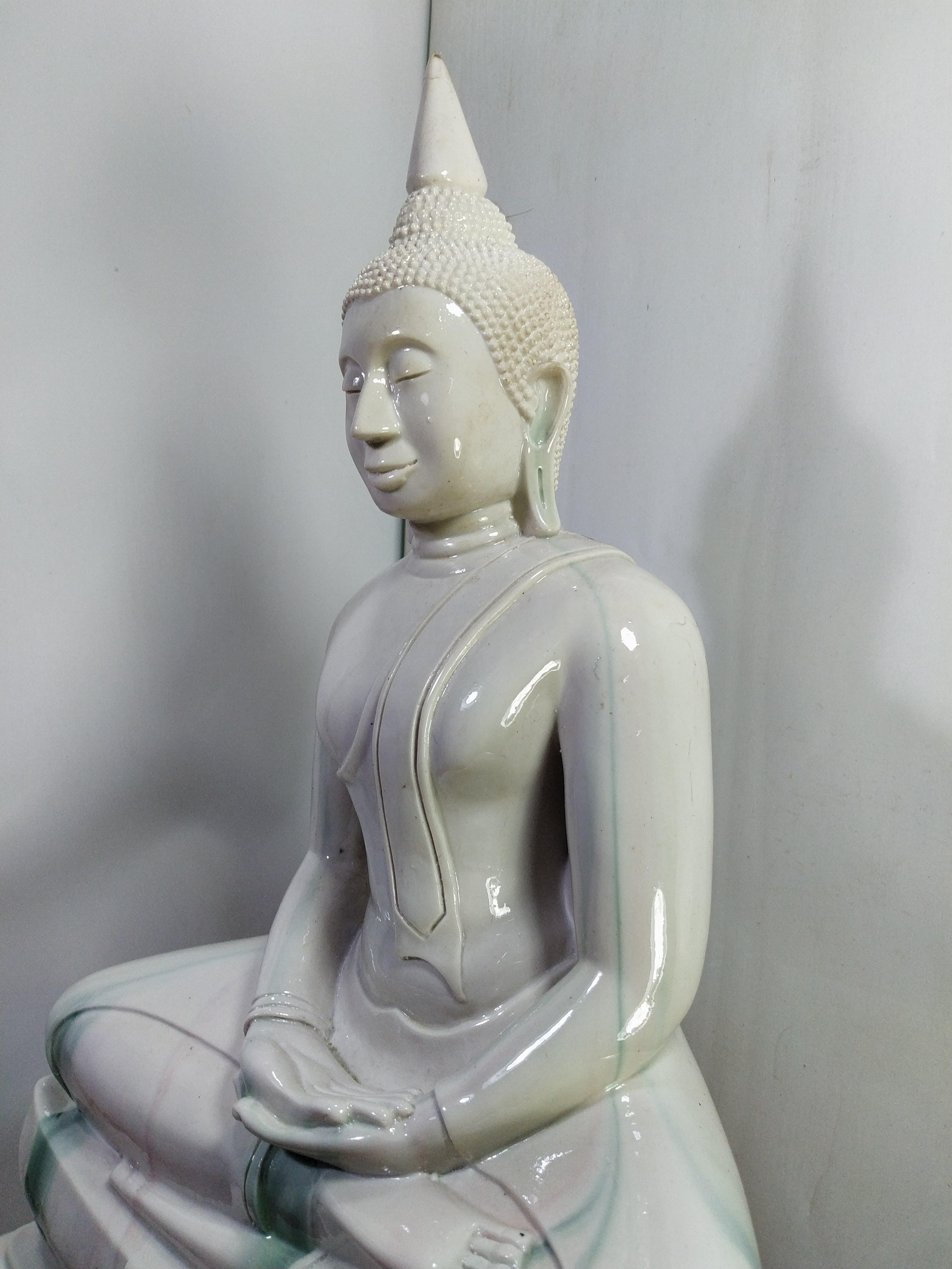 หลวงพ่อโสธร วัดโสธรวรารามวรวิหาร ฉะเชิงเทรา ฐาน13นิ้ว