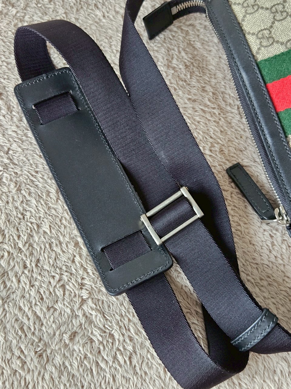 Gucci Web Messenger Supreme