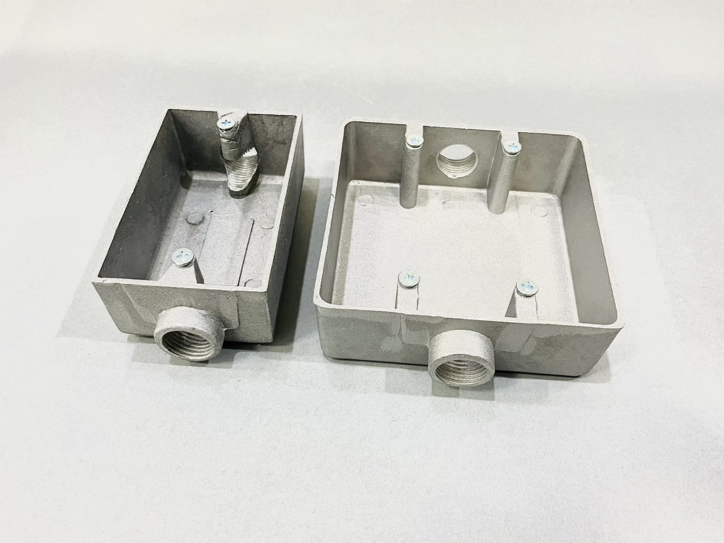 เอฟ เอส ซี บ็อก 2x4 - 4x4 2ทางตรง 1/2"