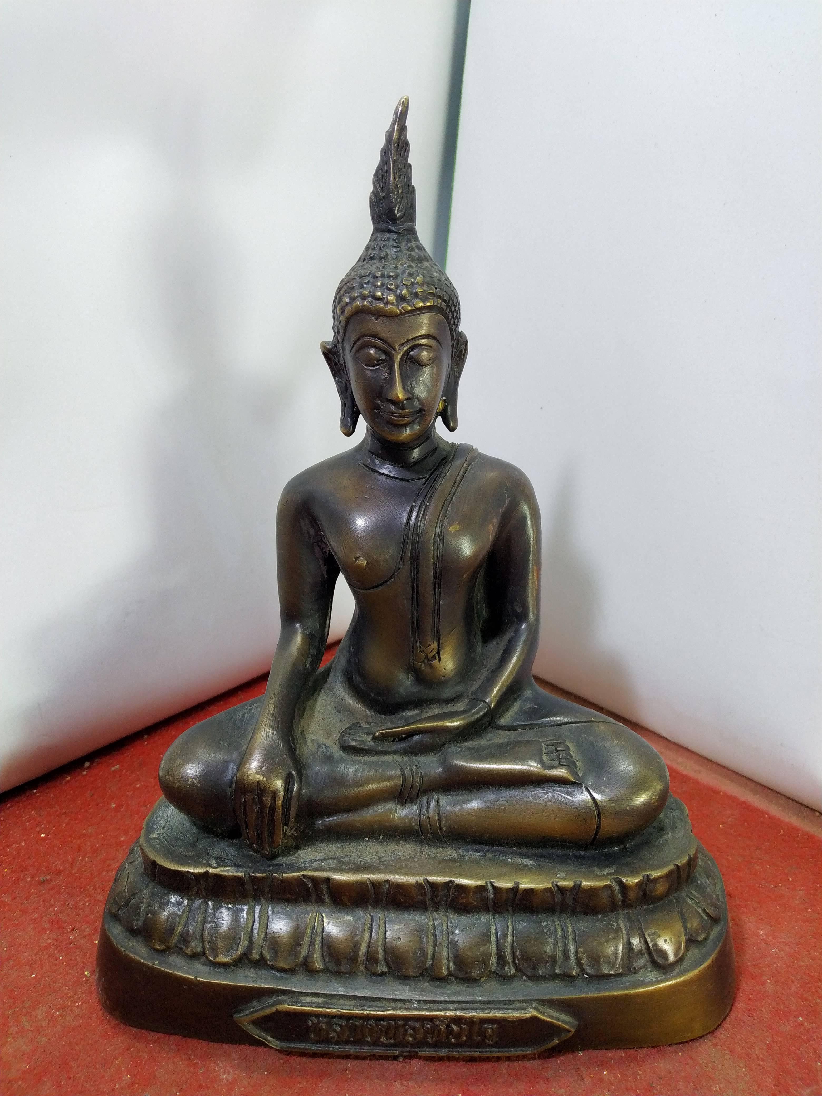 หลวงพ่อทันใจ วัดพระบรมธาตุบ้านตาก จ.ตาก หน้าตัก 5 นิ้ว เนื้อโลหะเหลืองมันปู