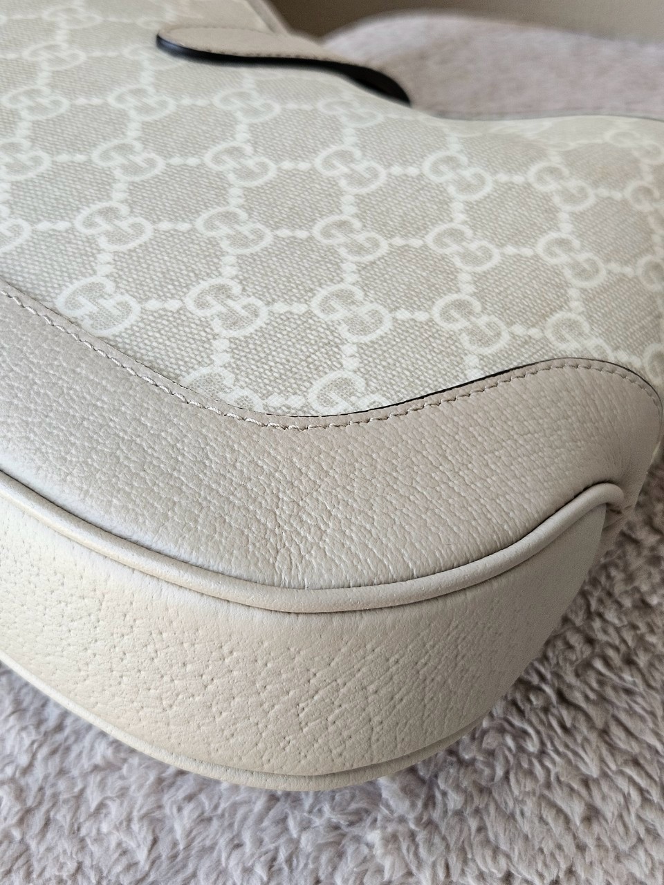 Gucci Jackie 1961 Small beige