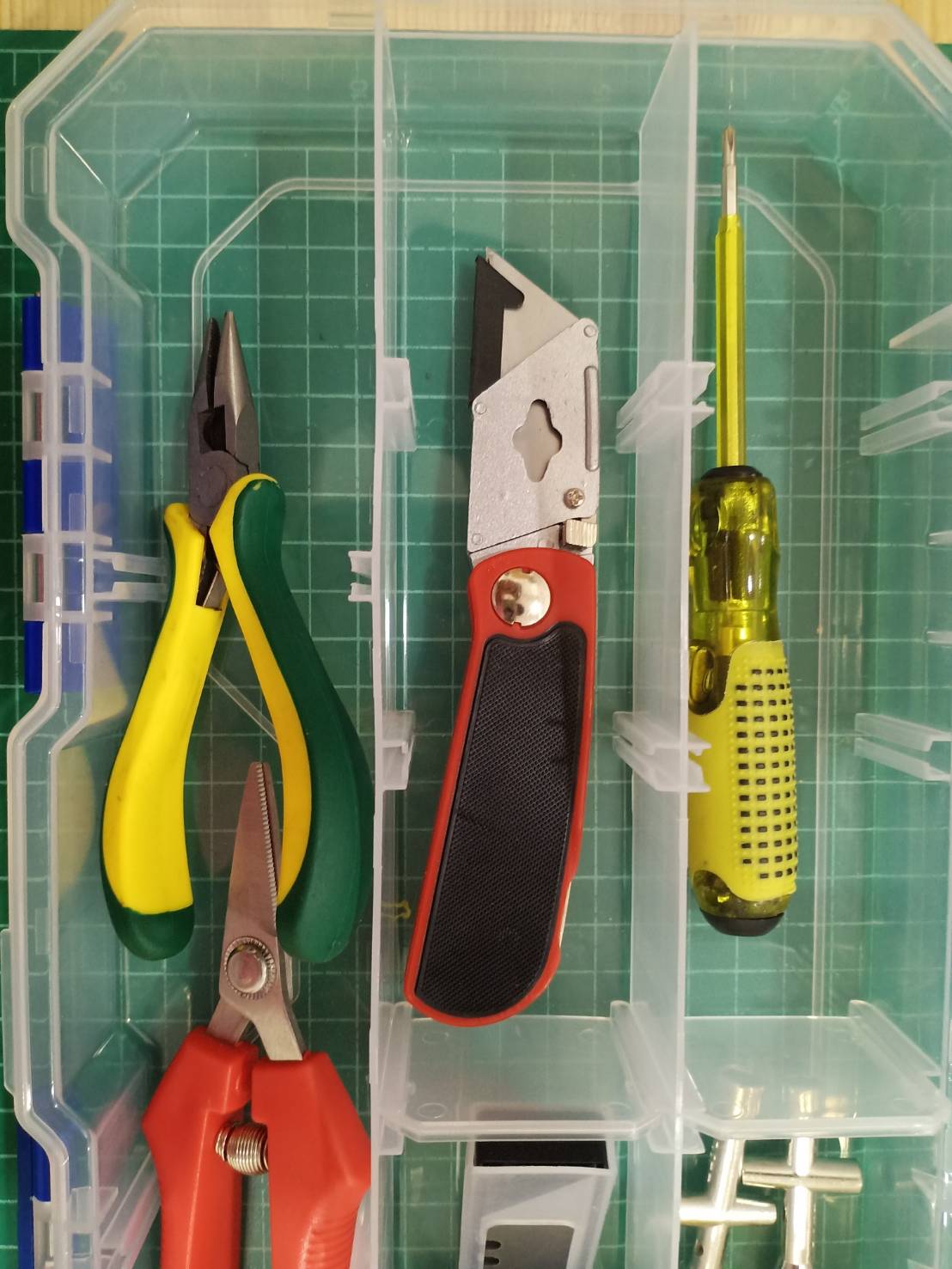 กล่องเครื่องมือสำหรับนักประดิษฐ์ หุ่นยนต์ 2024