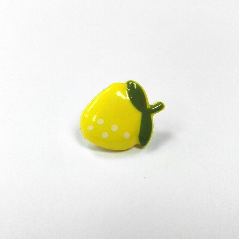 Strawberry button - Yellow col. (size 18L,144pcs/pack)