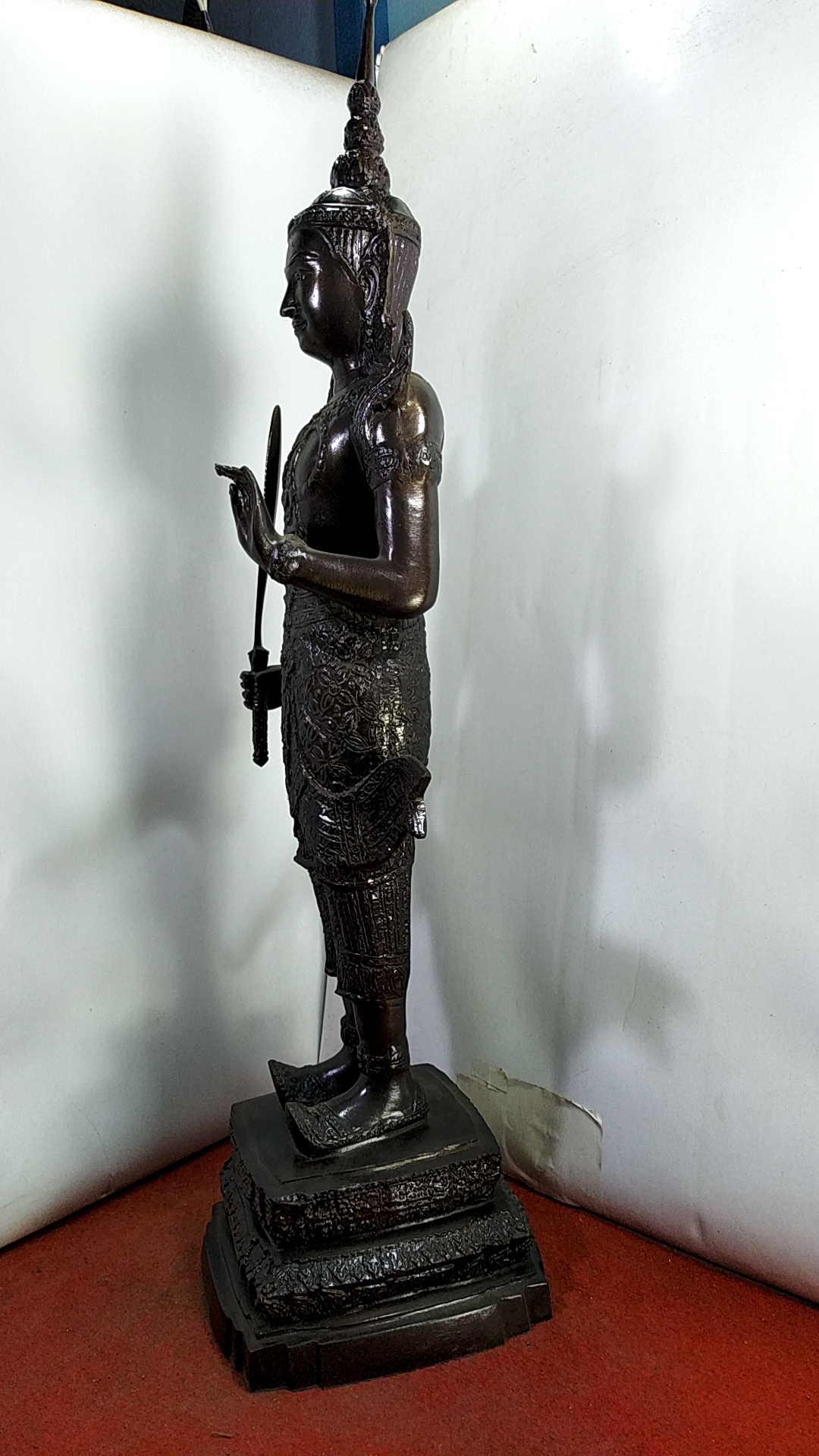 พระสยามเทวาธิราช สูง 22 นิ้ว เนื้อโลหะสำริดรมดำ