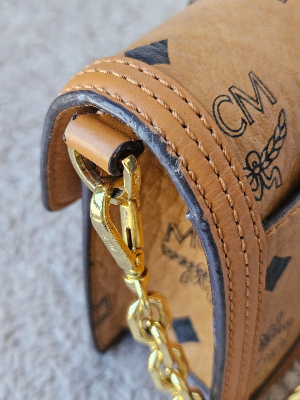 MCM Tracy Crossbody in Visetos