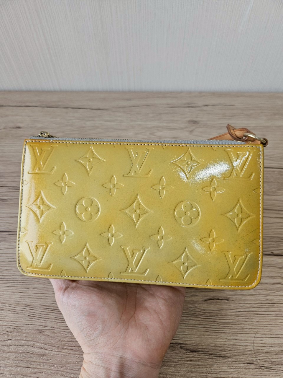 LV Lexington Pochette Monogram Vernis